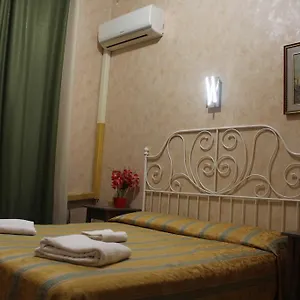 Sunlight 3 Bed & Breakfast Roma